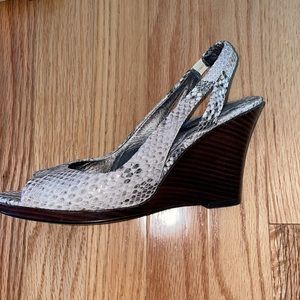 Snakeskin pumps